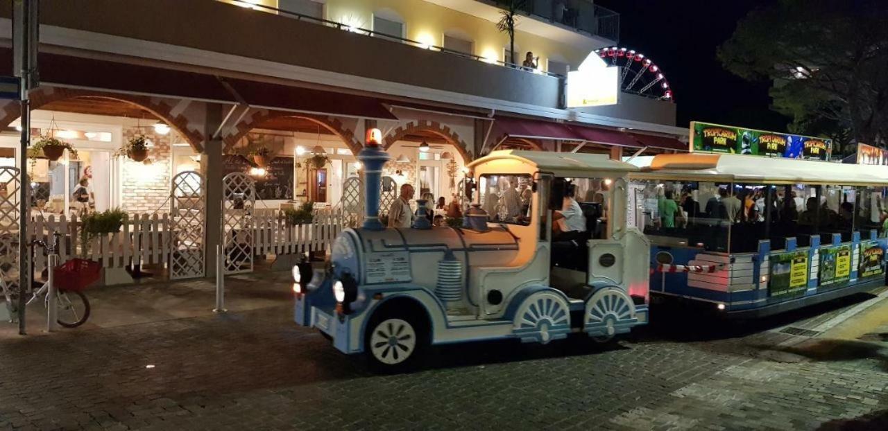 Hotel Colorado Lido di Jesolo Zewnętrze zdjęcie